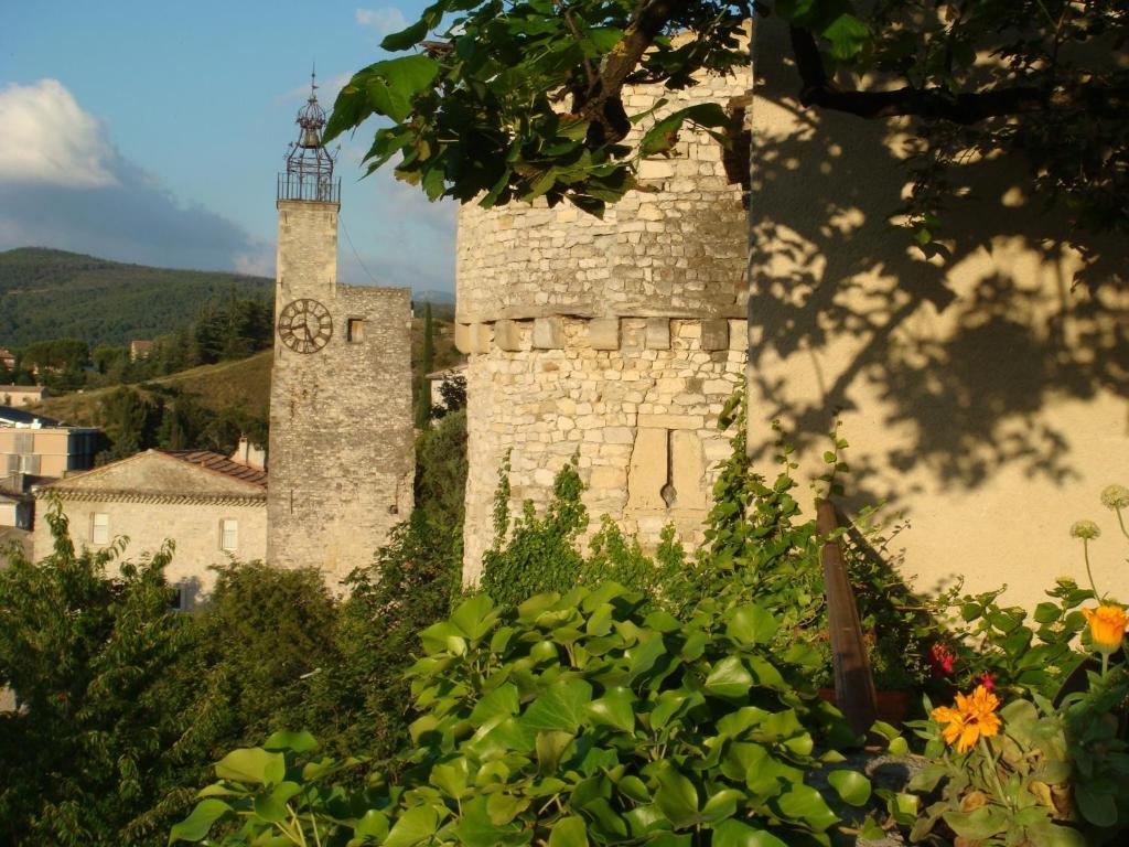 Hostellerie Le Beffroi Vaison-la-Romaine Exterior photo